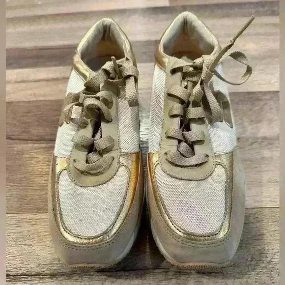 Skechers Gold & Tan Wedge Fit Shoes Sz. 7.5 - Picture 4 of 6